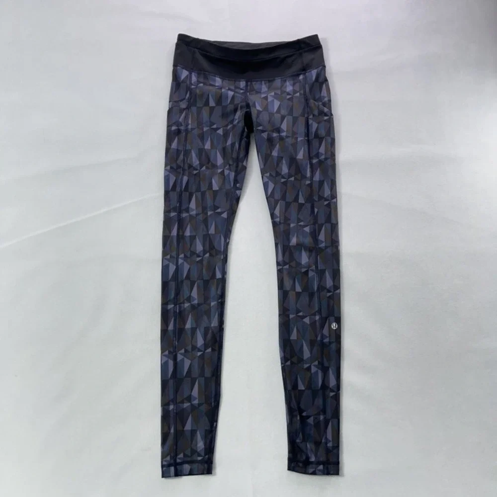 Lululemon‎ Speed Tight Women 6 Stained Glass / Black Pockets